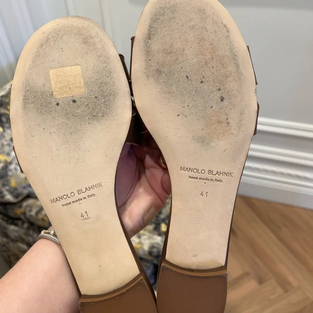 Manolo Blahnik - Circle-Cut Leather Flat Slide Sandals | Size 41 | Gently Used - Picture 6 of 9